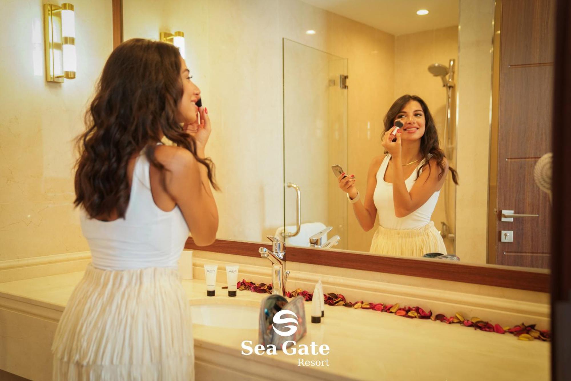 Sea Gate Resort Sweimeh Exterior photo